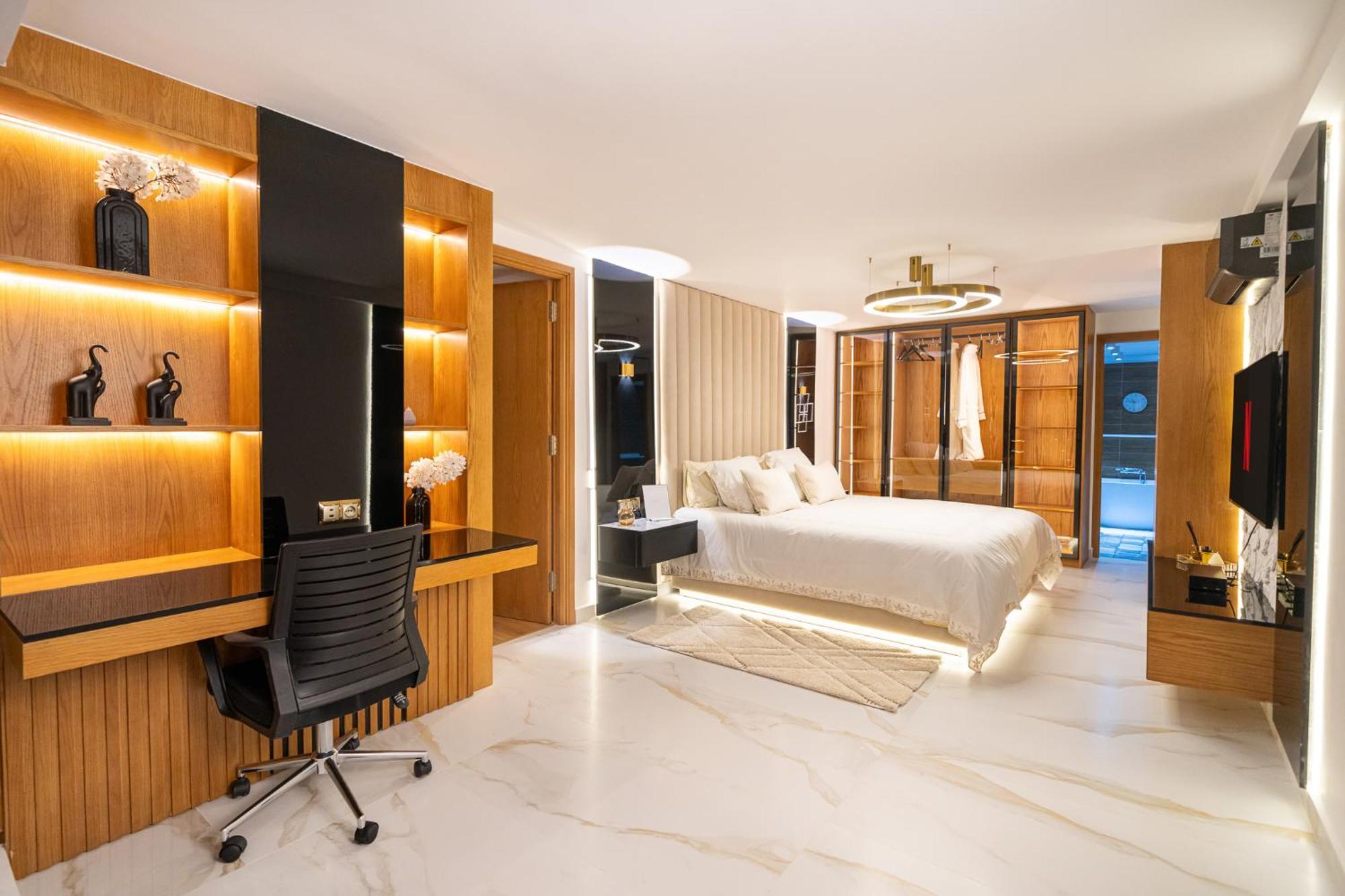 Ecrin Secret, Duplex Prestige, Proche Corniche & Medina, Piscine, Parking, Wifi, Iptv, Ac Appartement Tanger Buitenkant foto