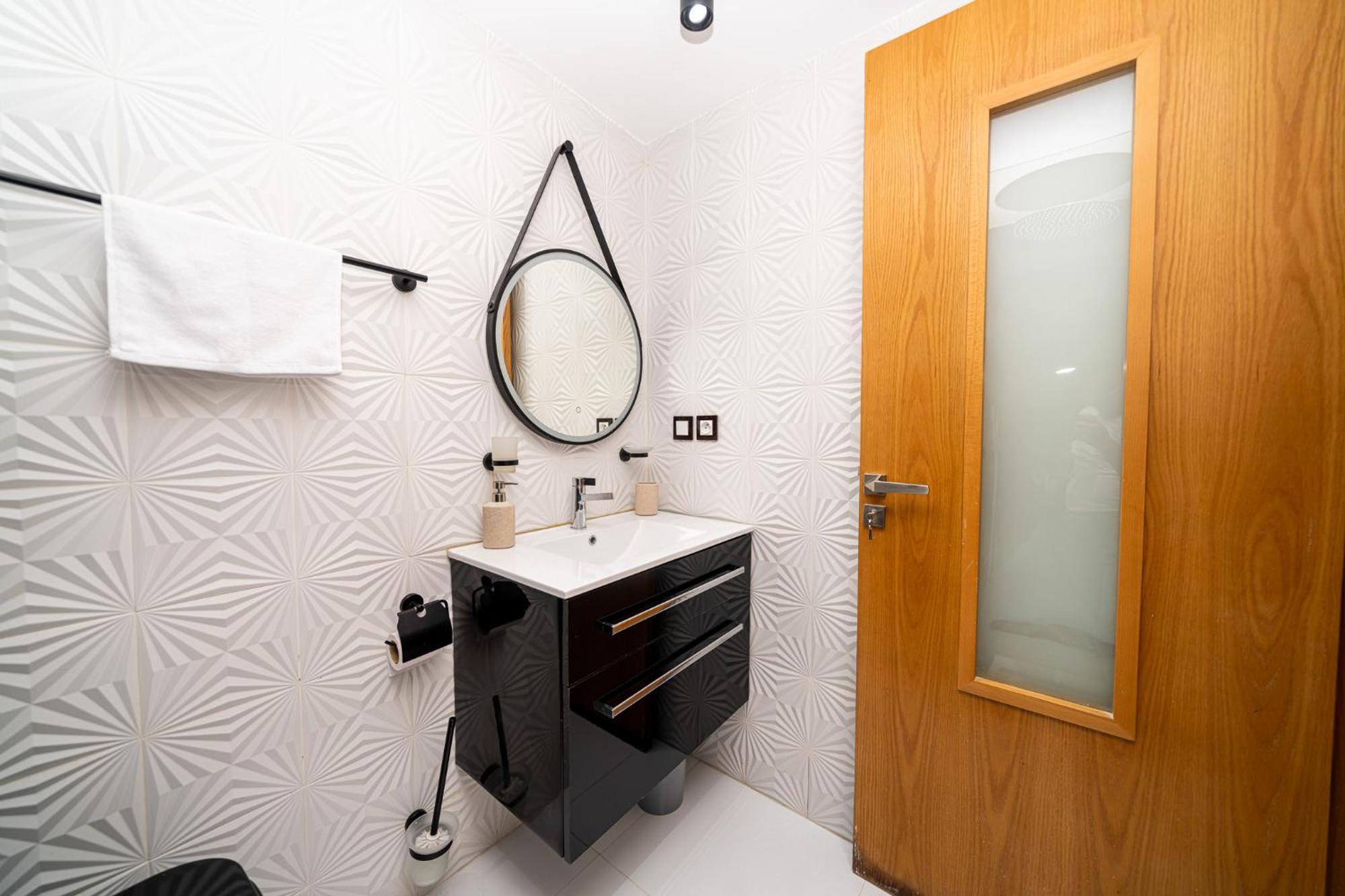 Ecrin Secret, Duplex Prestige, Proche Corniche & Medina, Piscine, Parking, Wifi, Iptv, Ac Appartement Tanger Buitenkant foto
