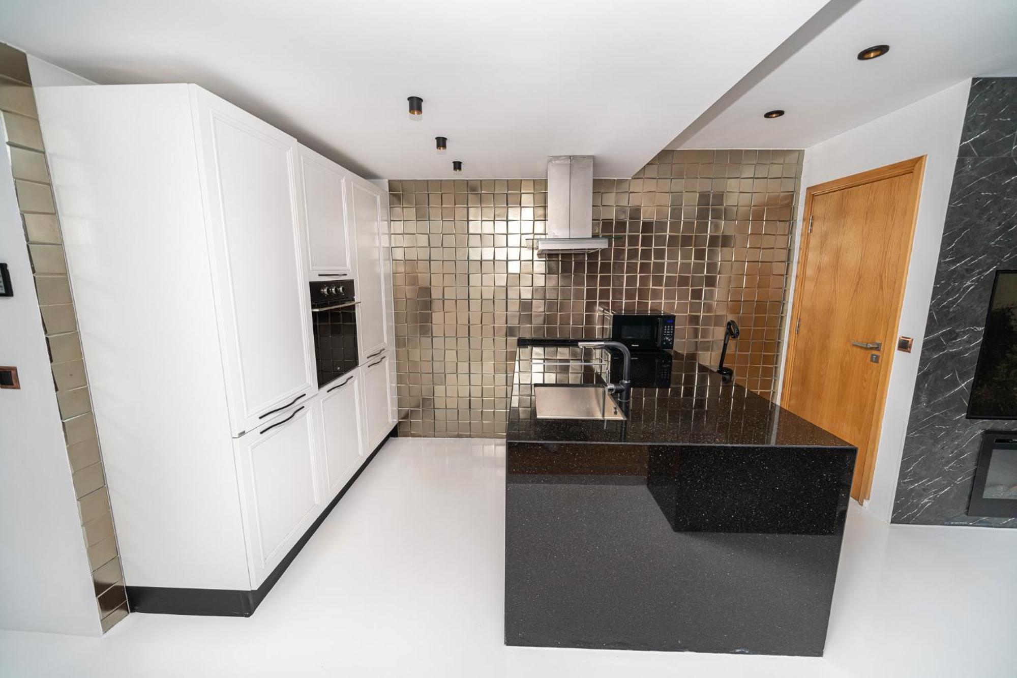 Ecrin Secret, Duplex Prestige, Proche Corniche & Medina, Piscine, Parking, Wifi, Iptv, Ac Appartement Tanger Buitenkant foto